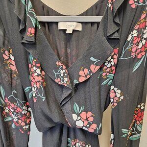 Ann Taylor Loft Maxi Dress Black floral w/ V-neck, elastic waist/sleeve